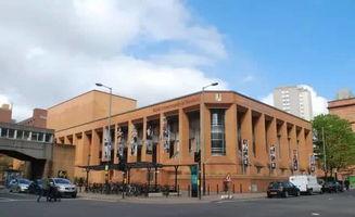 英国利兹吃瓜,揭秘英国小城的夏日风情